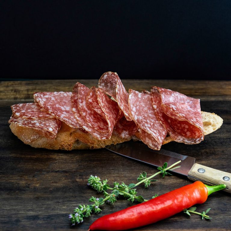 Mailänder Salami – Fleischerei Gissinger – ausgezeichneter Beinschinken ...