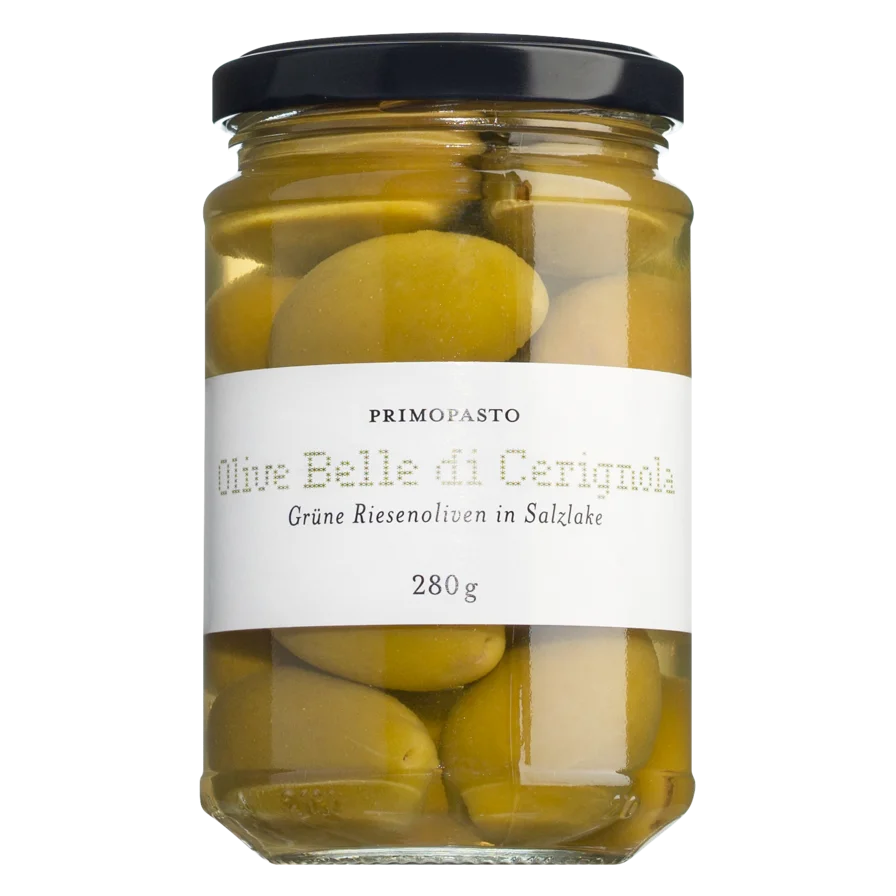 Grüne Oliven in Salzlake